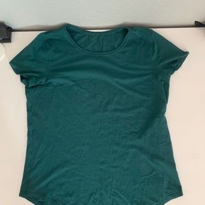 Lululemon T-shirt